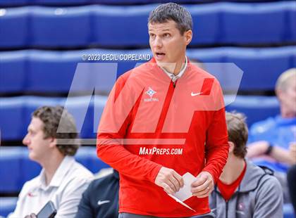 Thumbnail 1 in Walton vs. Pope photogallery.