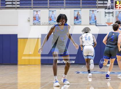 Thumbnail 2 in Walton vs. Pope photogallery.