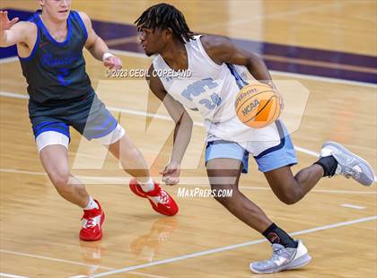Thumbnail 2 in Walton vs. Pope photogallery.