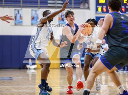 Thumbnail 2 in Walton vs. Pope photogallery.