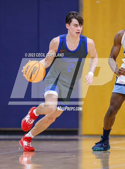 Thumbnail 2 in Walton vs. Pope photogallery.