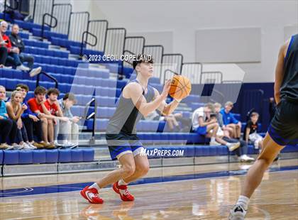 Thumbnail 2 in Walton vs. Pope photogallery.