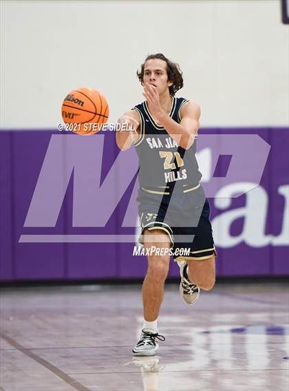 Thumbnail 2 in San Juan Hills vs Rancho Solano Prep (The Holiday Classic) photogallery.