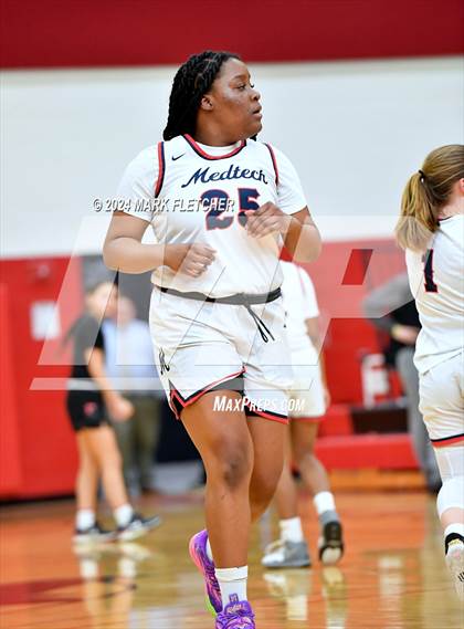 Thumbnail 3 in Medford Tech @ Cinnaminson (NJSIAA South Group 2 First Round) photogallery.