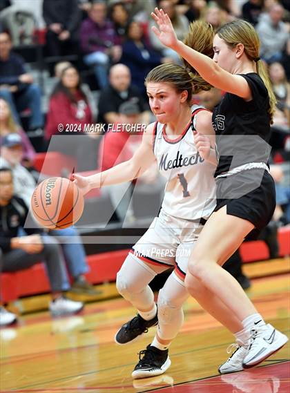 Thumbnail 1 in Medford Tech @ Cinnaminson (NJSIAA South Group 2 First Round) photogallery.