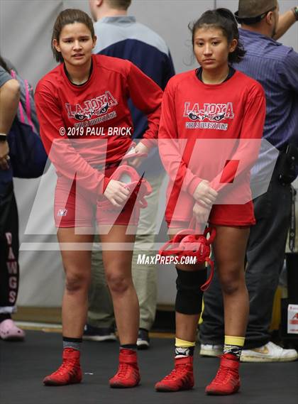 Thumbnail 2 in UIL 4A Regional Wrestling Championships  photogallery.