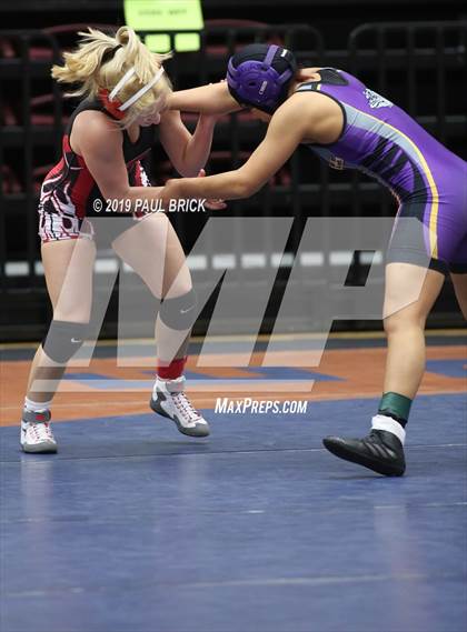 Thumbnail 2 in UIL 4A Regional Wrestling Championships  photogallery.