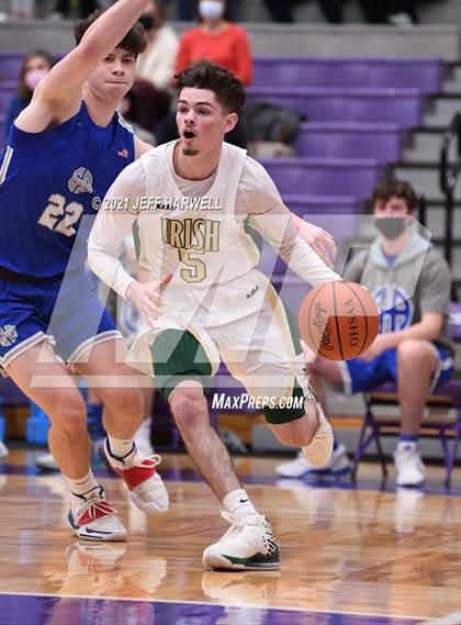 Thumbnail 2 in St. Vincent-St. Mary vs. Gilmour Academy (OHSAA D2 Regional Final) photogallery.