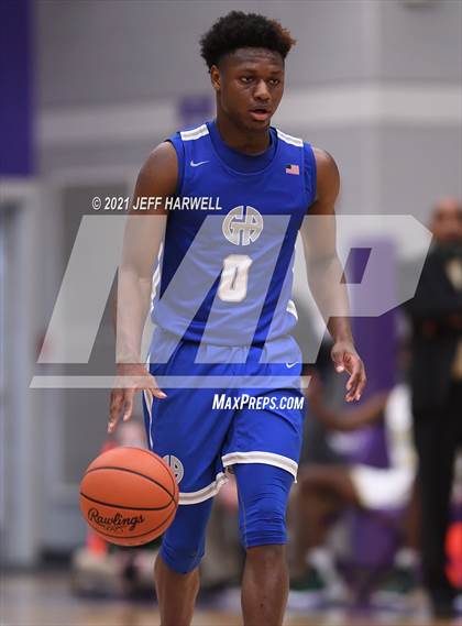 Thumbnail 3 in St. Vincent-St. Mary vs. Gilmour Academy (OHSAA D2 Regional Final) photogallery.