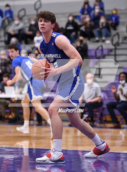 Thumbnail 1 in St. Vincent-St. Mary vs. Gilmour Academy (OHSAA D2 Regional Final) photogallery.