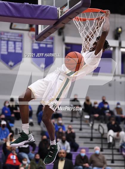 Thumbnail 1 in St. Vincent-St. Mary vs. Gilmour Academy (OHSAA D2 Regional Final) photogallery.