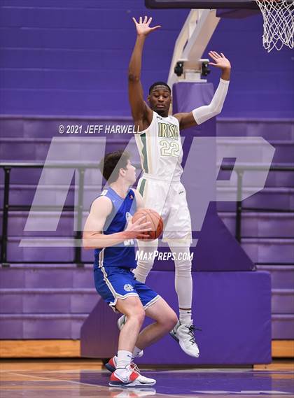 Thumbnail 2 in St. Vincent-St. Mary vs. Gilmour Academy (OHSAA D2 Regional Final) photogallery.