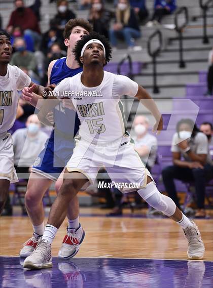 Thumbnail 1 in St. Vincent-St. Mary vs. Gilmour Academy (OHSAA D2 Regional Final) photogallery.