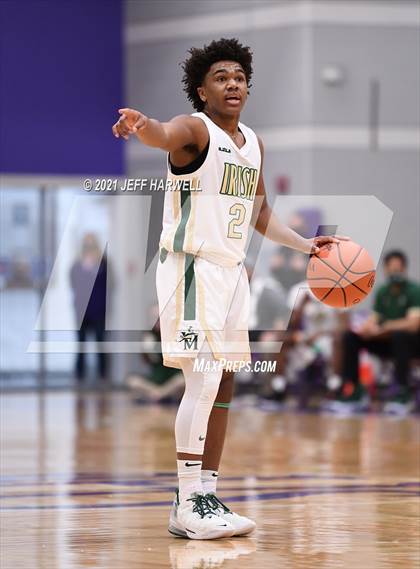 Thumbnail 2 in St. Vincent-St. Mary vs. Gilmour Academy (OHSAA D2 Regional Final) photogallery.