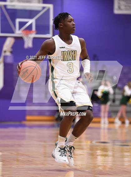 Thumbnail 1 in St. Vincent-St. Mary vs. Gilmour Academy (OHSAA D2 Regional Final) photogallery.