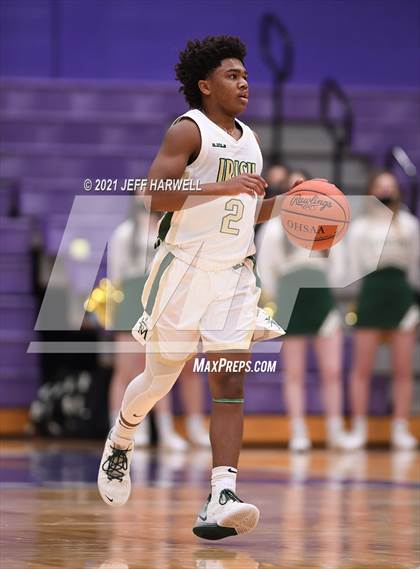 Thumbnail 3 in St. Vincent-St. Mary vs. Gilmour Academy (OHSAA D2 Regional Final) photogallery.