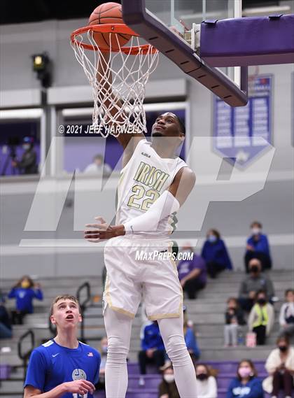 Thumbnail 3 in St. Vincent-St. Mary vs. Gilmour Academy (OHSAA D2 Regional Final) photogallery.