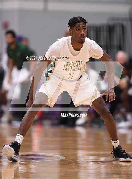 Thumbnail 3 in St. Vincent-St. Mary vs. Gilmour Academy (OHSAA D2 Regional Final) photogallery.