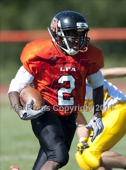 Thumbnail 3 in Lake Forest Academy vs. St. Laurence photogallery.