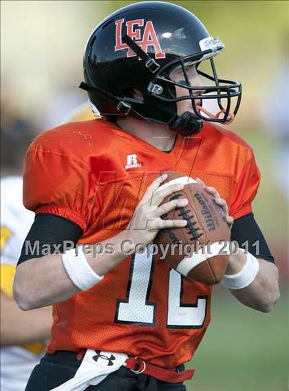 Thumbnail 2 in Lake Forest Academy vs. St. Laurence photogallery.