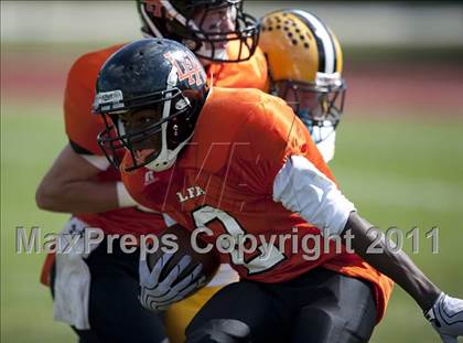 Thumbnail 1 in Lake Forest Academy vs. St. Laurence photogallery.