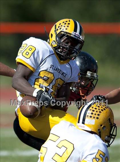 Thumbnail 3 in Lake Forest Academy vs. St. Laurence photogallery.