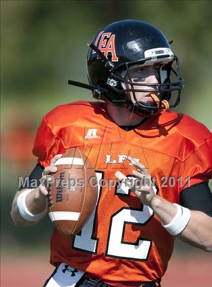 Thumbnail 1 in Lake Forest Academy vs. St. Laurence photogallery.