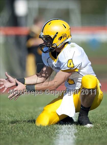 Thumbnail 2 in Lake Forest Academy vs. St. Laurence photogallery.