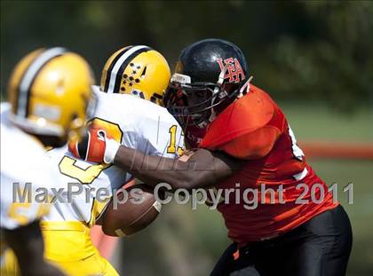 Thumbnail 3 in Lake Forest Academy vs. St. Laurence photogallery.