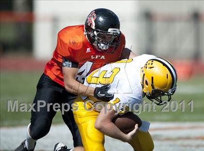 Thumbnail 1 in Lake Forest Academy vs. St. Laurence photogallery.