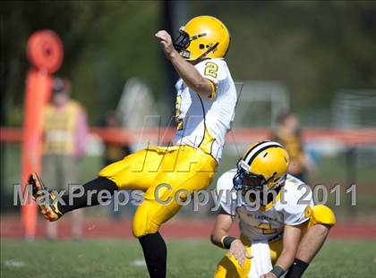 Thumbnail 3 in Lake Forest Academy vs. St. Laurence photogallery.