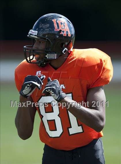 Thumbnail 1 in Lake Forest Academy vs. St. Laurence photogallery.