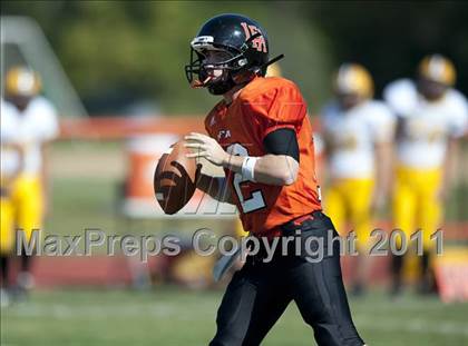 Thumbnail 1 in Lake Forest Academy vs. St. Laurence photogallery.