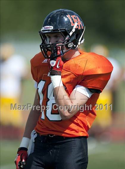 Thumbnail 3 in Lake Forest Academy vs. St. Laurence photogallery.
