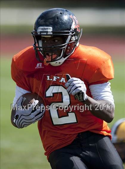 Thumbnail 2 in Lake Forest Academy vs. St. Laurence photogallery.