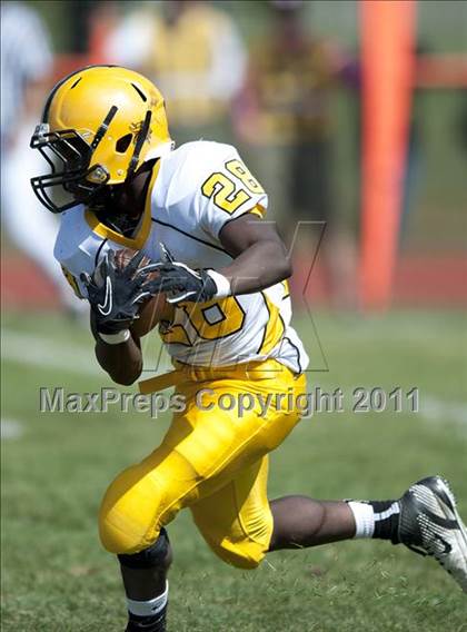 Thumbnail 2 in Lake Forest Academy vs. St. Laurence photogallery.