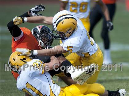 Thumbnail 1 in Lake Forest Academy vs. St. Laurence photogallery.