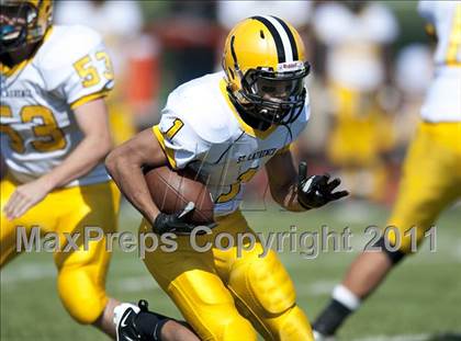 Thumbnail 3 in Lake Forest Academy vs. St. Laurence photogallery.