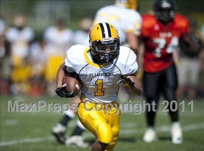 Thumbnail 1 in Lake Forest Academy vs. St. Laurence photogallery.