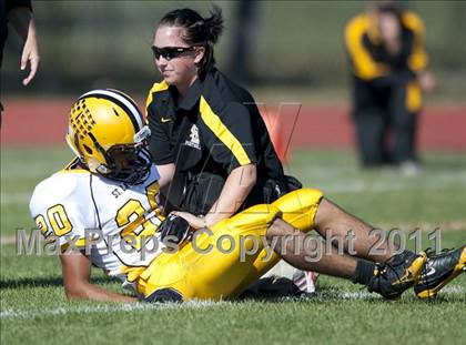 Thumbnail 2 in Lake Forest Academy vs. St. Laurence photogallery.
