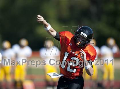 Thumbnail 2 in Lake Forest Academy vs. St. Laurence photogallery.