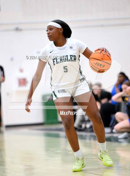Thumbnail 1 in Flagler Palm Coast vs Palatka (Flagler Palm Coast Bulldog Holiday Classic) photogallery.
