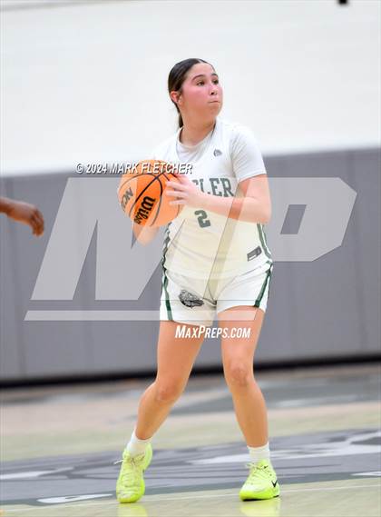 Thumbnail 3 in Flagler Palm Coast vs Palatka (Flagler Palm Coast Bulldog Holiday Classic) photogallery.