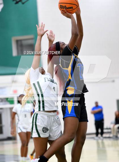 Thumbnail 1 in Flagler Palm Coast vs Palatka (Flagler Palm Coast Bulldog Holiday Classic) photogallery.