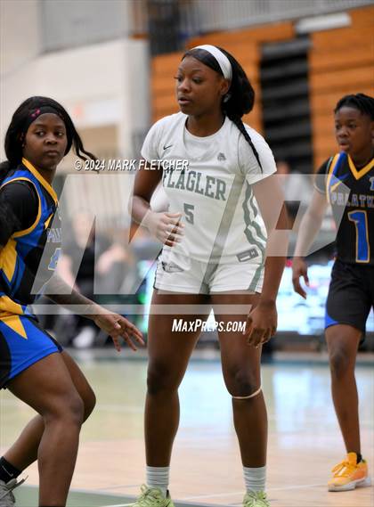 Thumbnail 2 in Flagler Palm Coast vs Palatka (Flagler Palm Coast Bulldog Holiday Classic) photogallery.