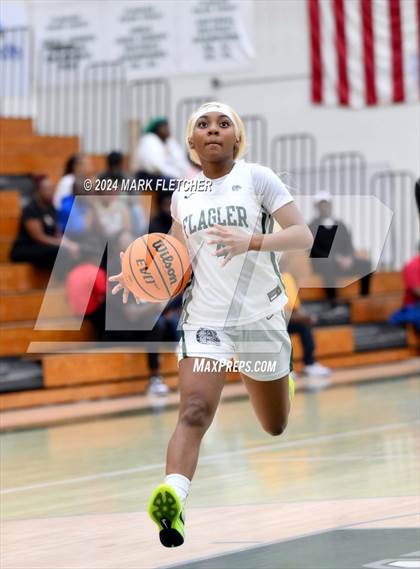 Thumbnail 2 in Flagler Palm Coast vs Palatka (Flagler Palm Coast Bulldog Holiday Classic) photogallery.