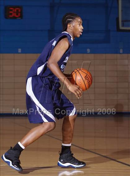 Thumbnail 3 in Forest Hills vs Canarsie (Queens Jam Christmas Classic) photogallery.