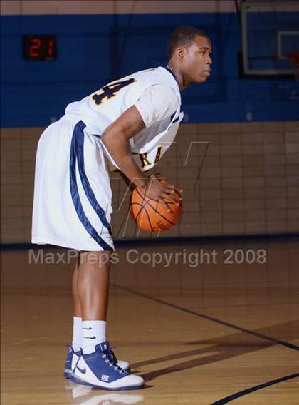 Thumbnail 1 in Forest Hills vs Canarsie (Queens Jam Christmas Classic) photogallery.