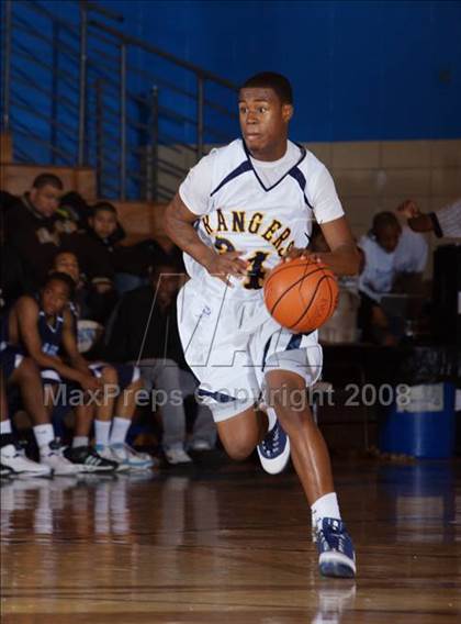 Thumbnail 3 in Forest Hills vs Canarsie (Queens Jam Christmas Classic) photogallery.