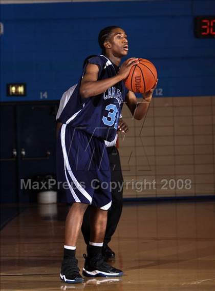Thumbnail 3 in Forest Hills vs Canarsie (Queens Jam Christmas Classic) photogallery.